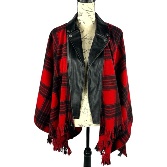 NWT Rock & Republic Womens Plaid Fringe Faux Leather Trim Poncho Red/Black - Picture 7 of 13